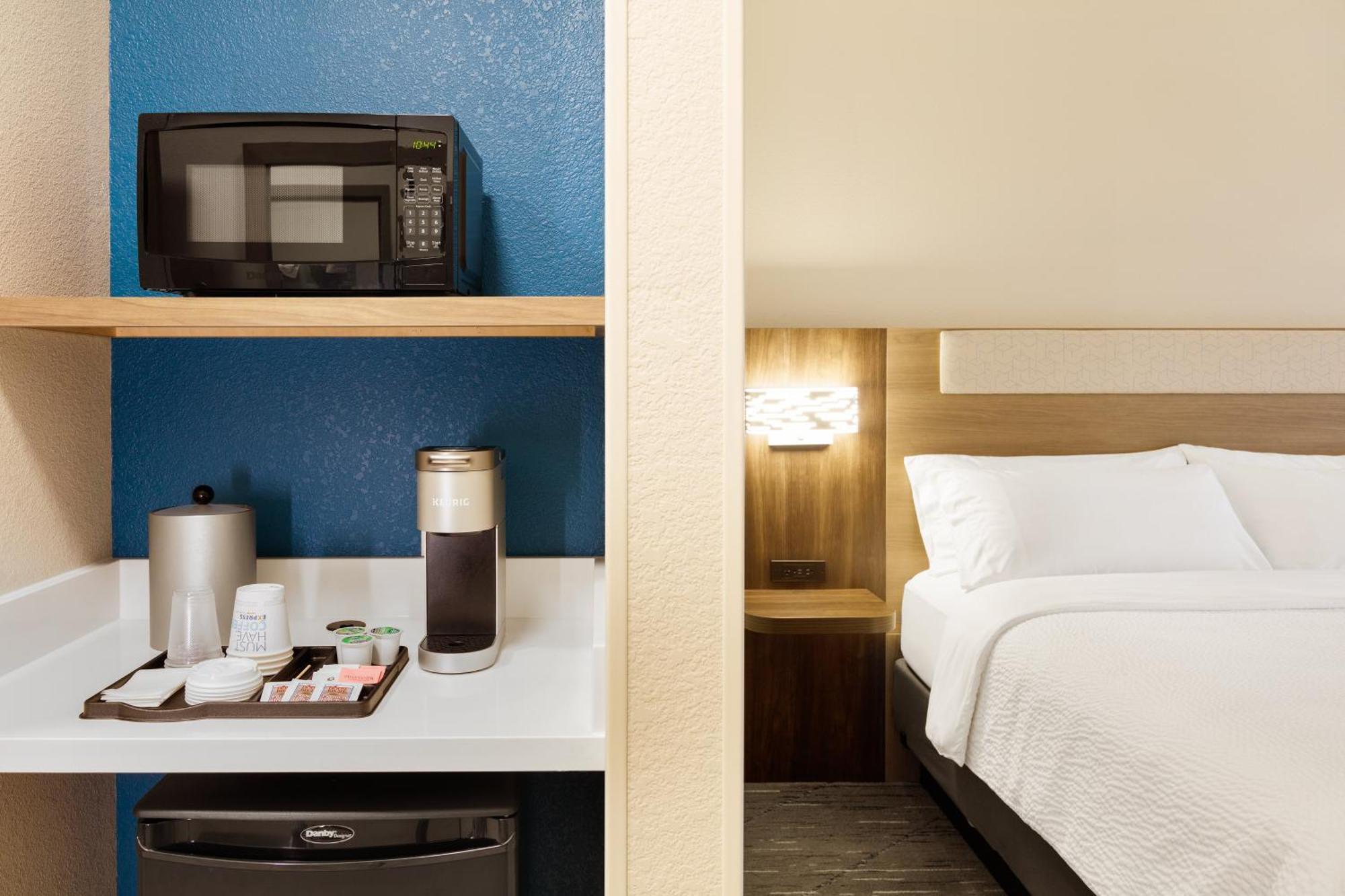 Holiday Inn Express & Suites Hawthorne - Elmsford North By Ihg Bagian luar foto